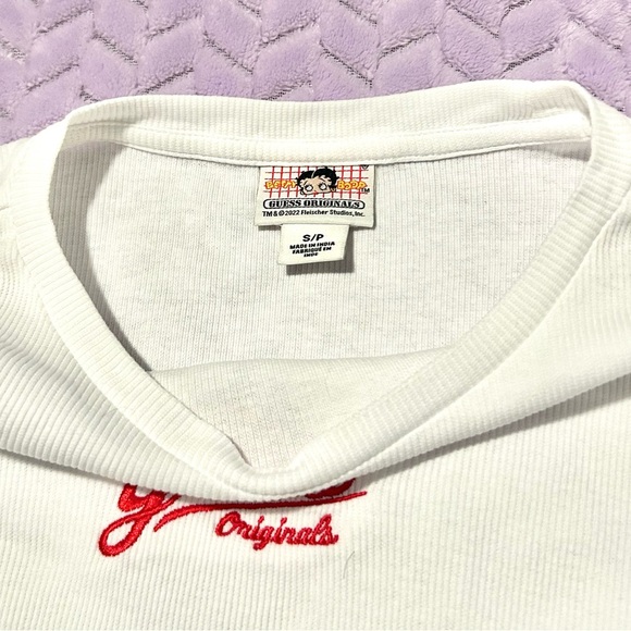 Guess Originals White Top with Red Embroidery - Picture 2 of 3